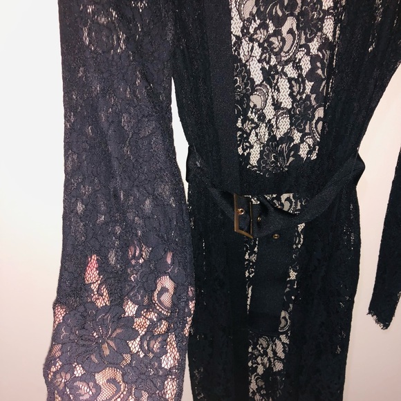 Cover top - Picture 1 of 3